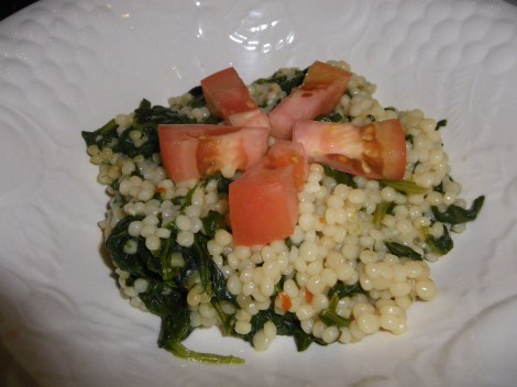 Coucous with spicy spinach